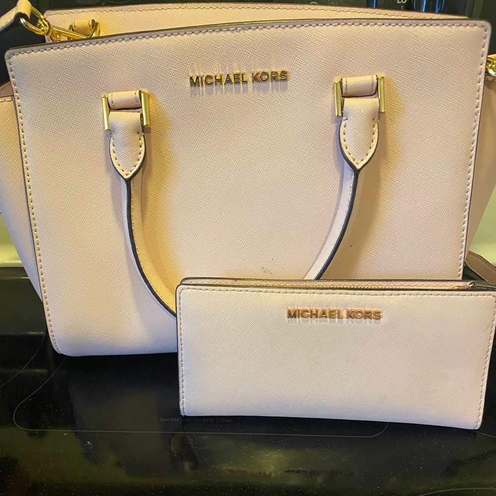 Michael Kors Selma and Wallet set in Blossom